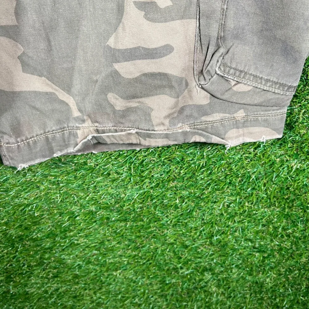 Wearfirst Mens Camouflage‎ Cargo Shorts Size 34 Green Brown Cotton Twill Y2K